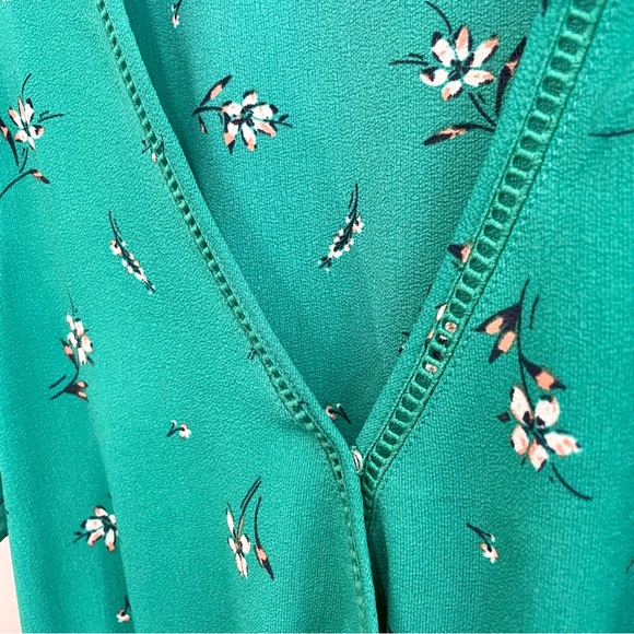 Green Front Tie Blouse (S) - Picture 4 of 6